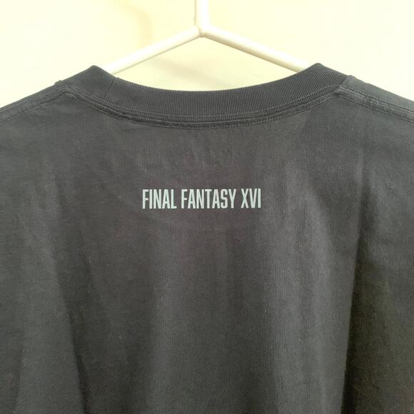 Uniqlo x Final Fantasy 16 FFXVI Graphic Moon T-shirt in Black - Picture 7 of 10